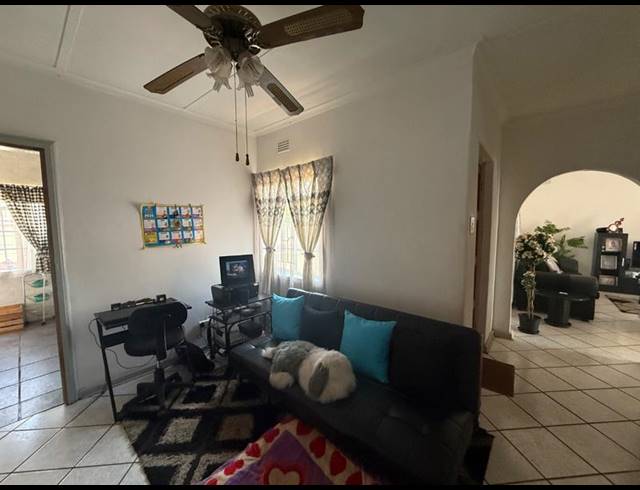 3 BEDROOM HOUSE FOR SALE IN VANDERBIJLPARK CW 6